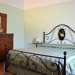 Poderino Agroturismo San Quirico dʼOrcia
